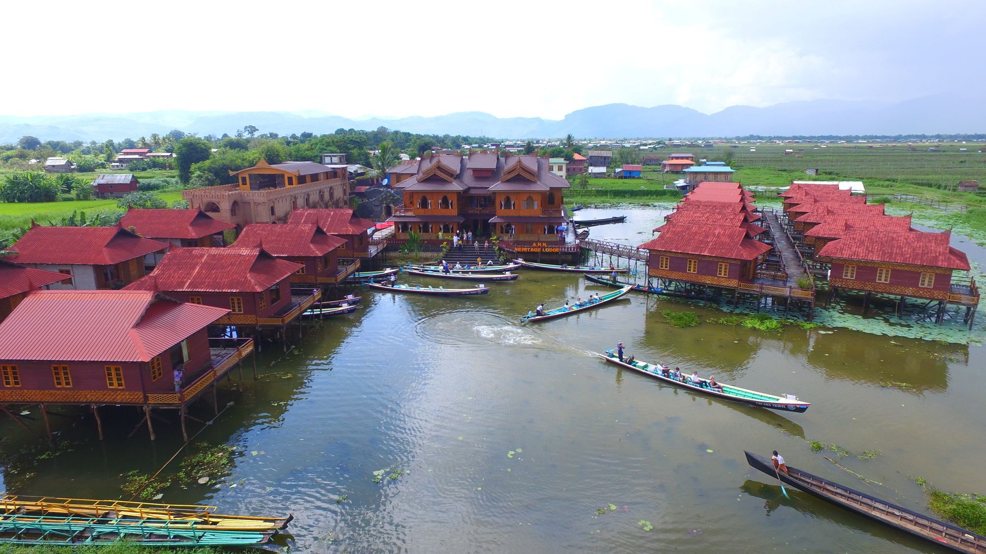 アン ヘリテージ ロッジ&スパ Inle Lake エクステリア 写真